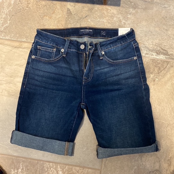 Lucky Brand The Bermuda Shorts - Picture 4 of 10